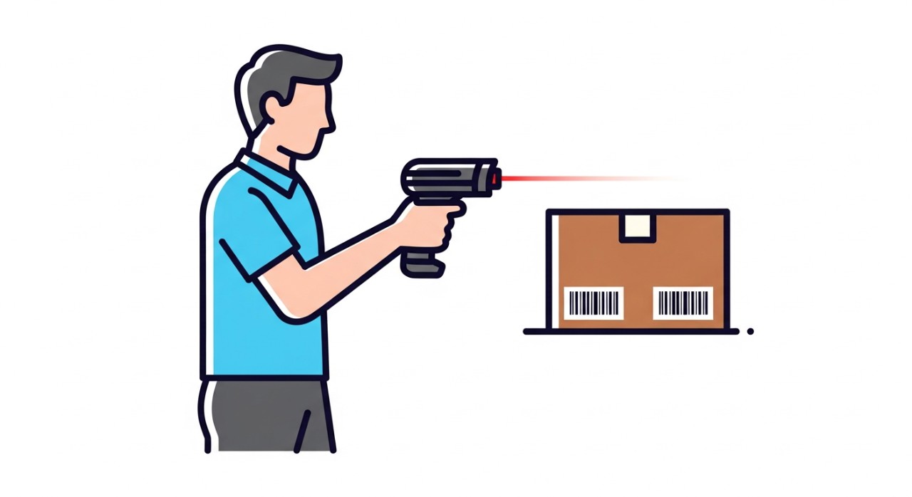 Seorang operator memindai barcode paket menggunakan handheld scanner.